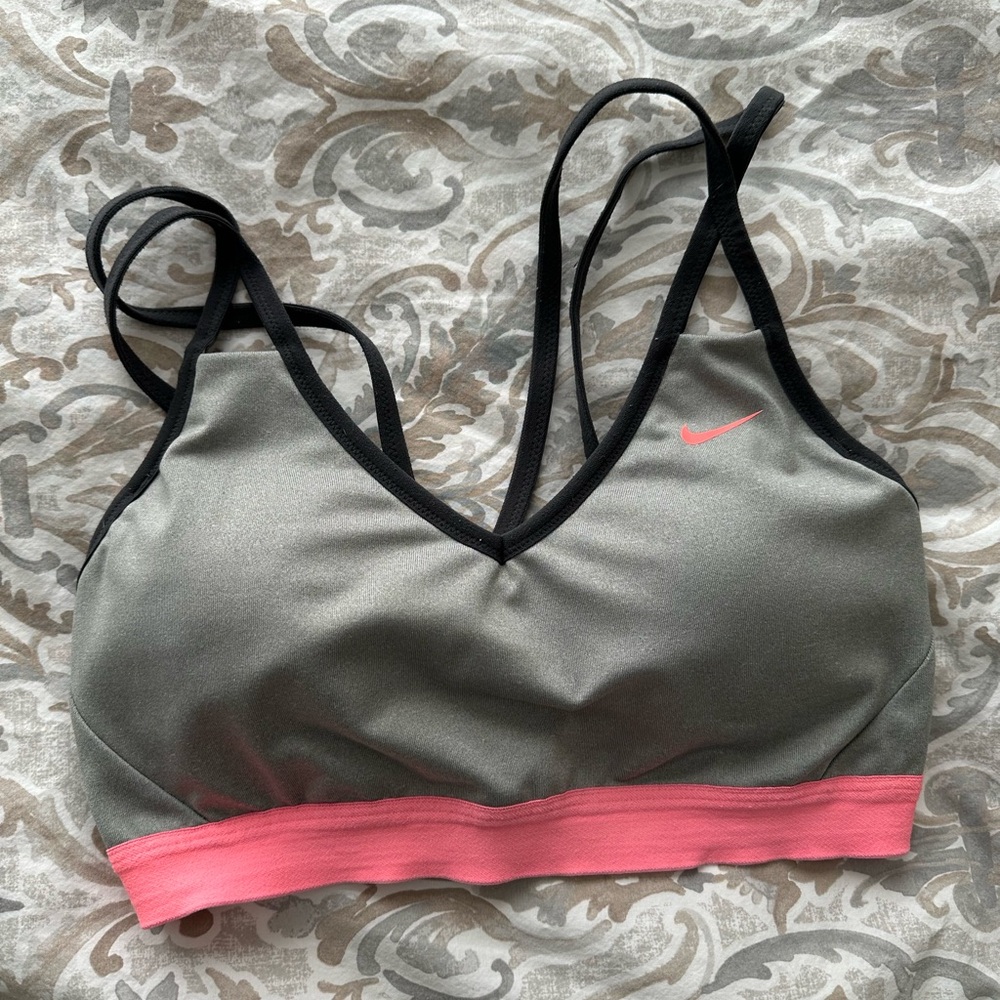 Women’s Nike Indy Sports Bra Size Med